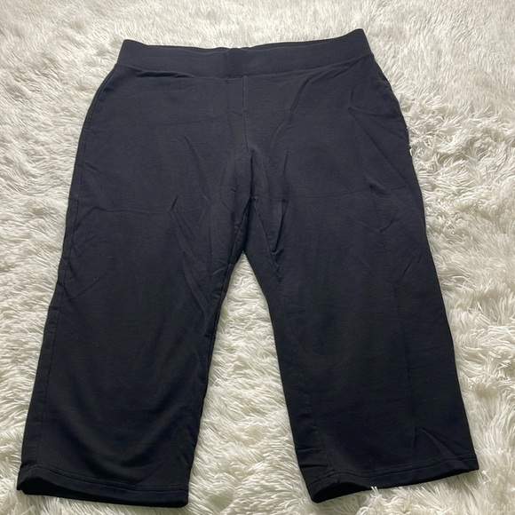 T By Talbots Capris - Picture 1 of 9